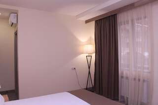 Отель MANDARIN Hotel Ереван Стандартный двухместный номер с 1 кроватью или 2 отдельными кроватями-18