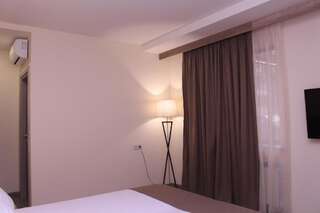 Отель MANDARIN Hotel Ереван Стандартный двухместный номер с 1 кроватью или 2 отдельными кроватями-19