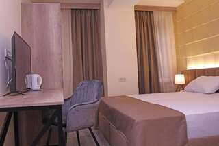Отель MANDARIN Hotel Ереван Стандартный двухместный номер с 1 кроватью или 2 отдельными кроватями-20